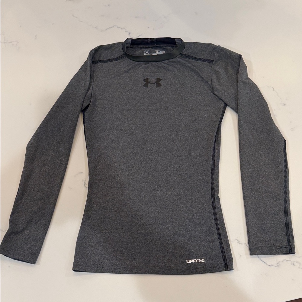 Youth Size Small Under Armour Charcoal Performance Long Sleeve